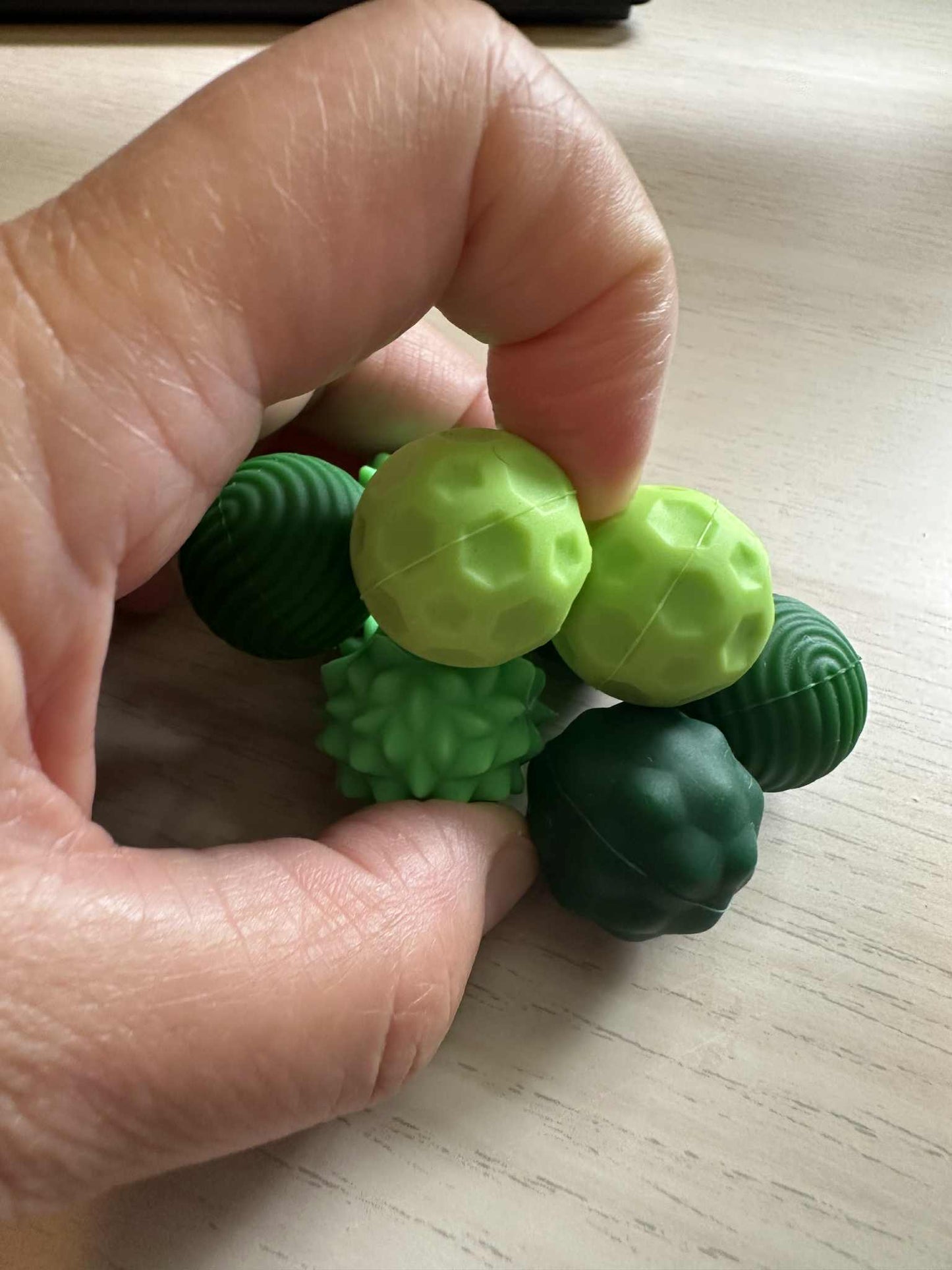 Magnetiske sensoriske kugler