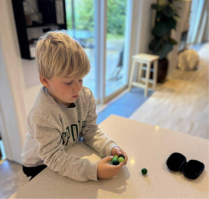 Magnetiske sensoriske kugler