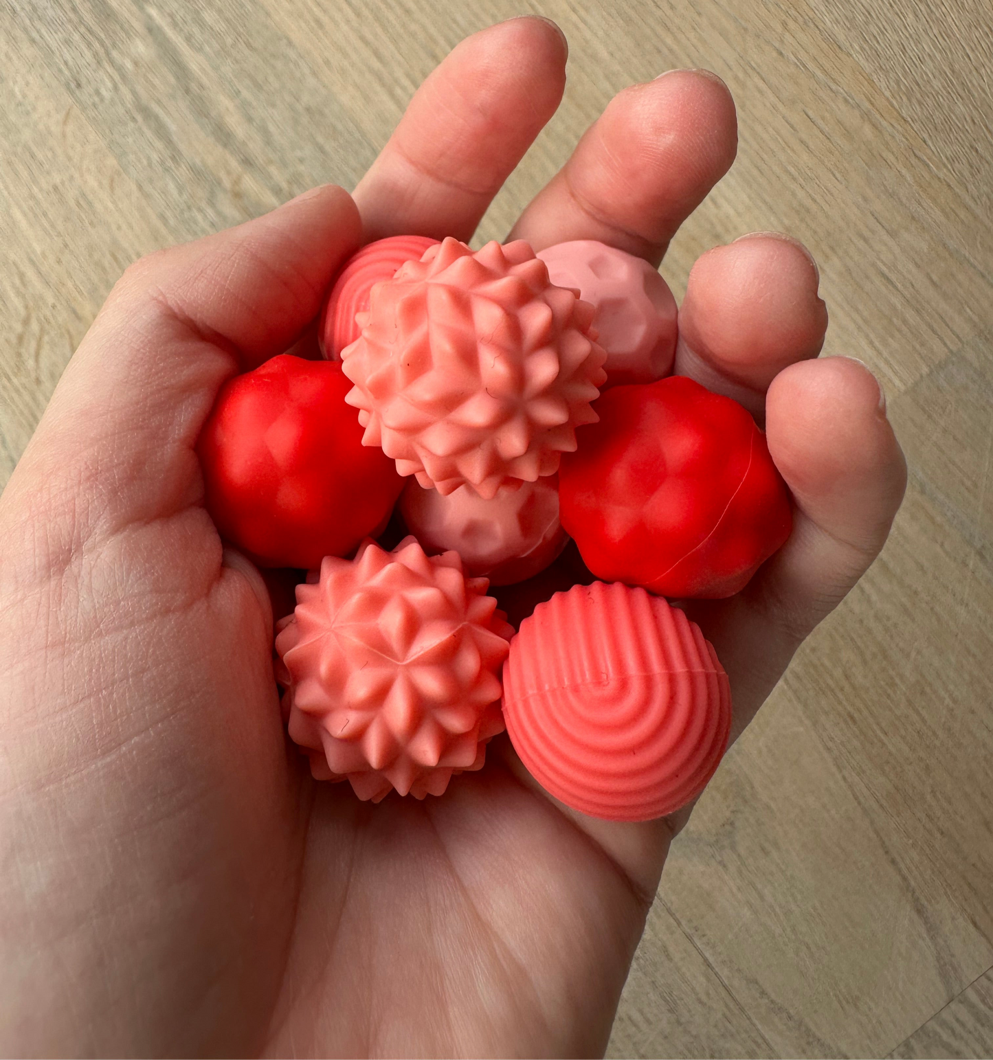 Magnetiske sensoriske kugler