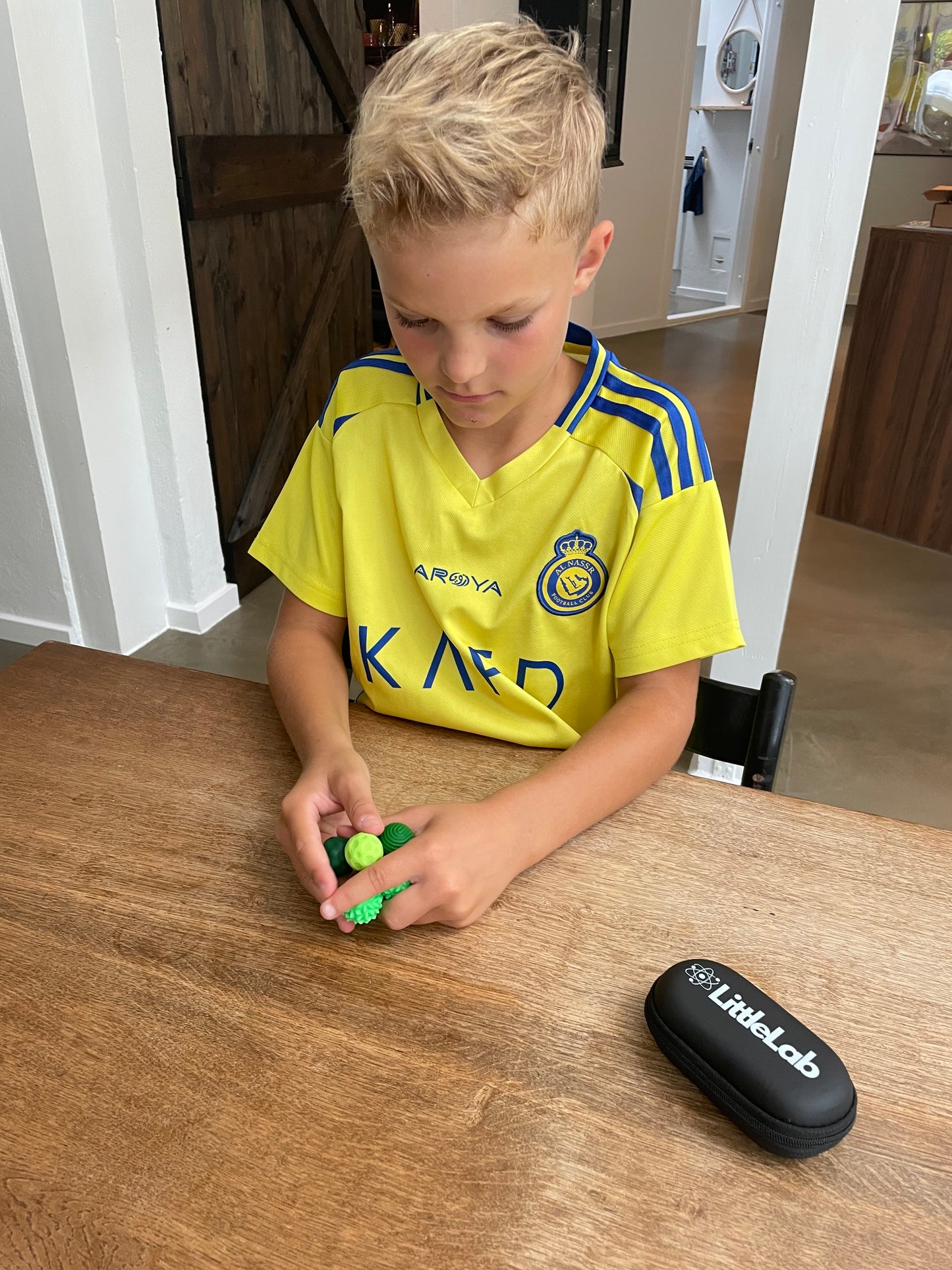 Magnetiske sensoriske kugler