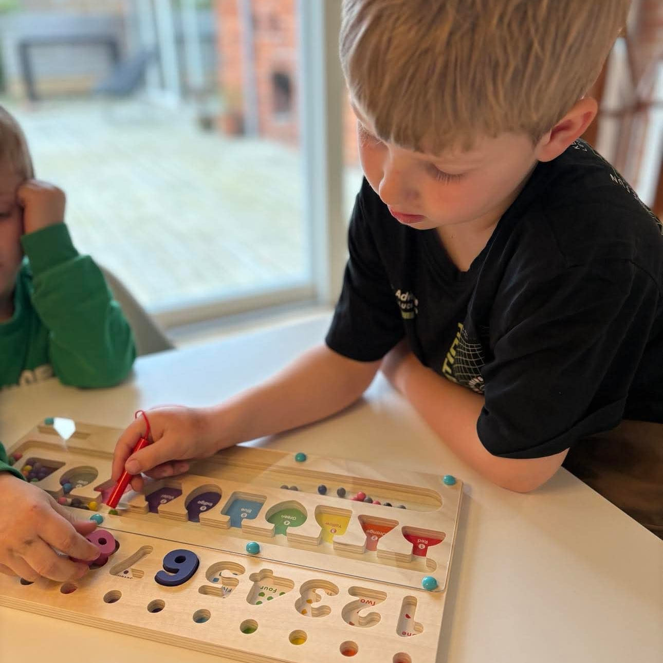 Taltavle med magnetisk funktion