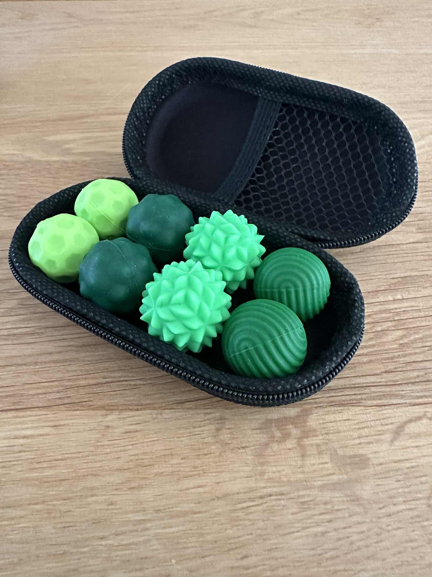 Magnetiske sensoriske kugler